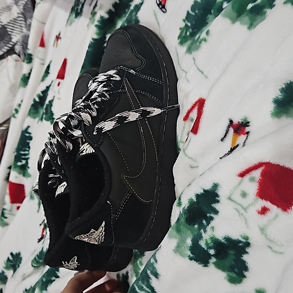 Travis scott phantom lows